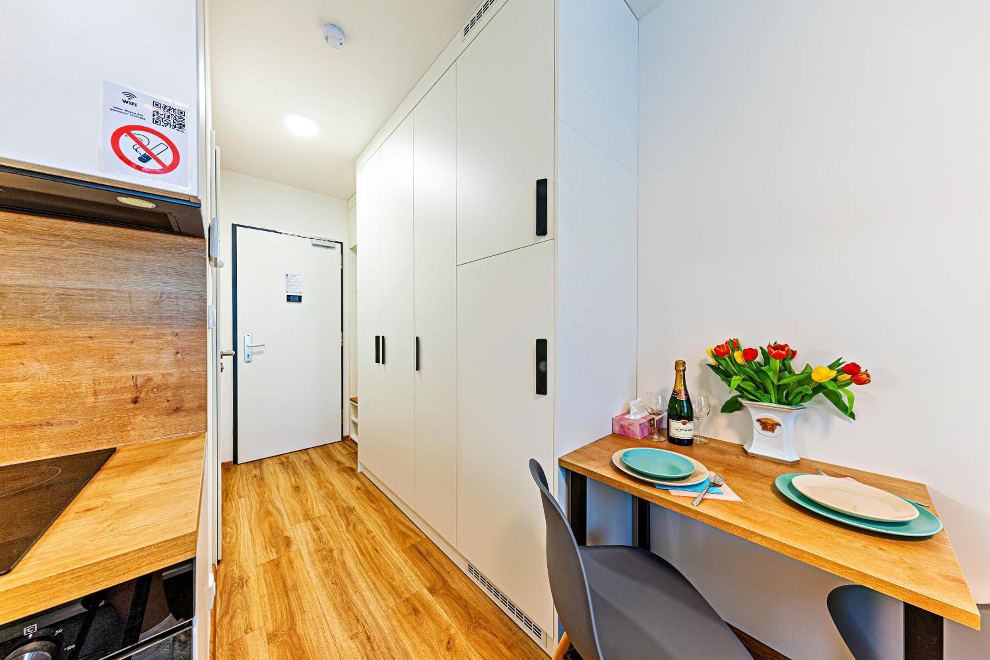 Kora Apartments Andel براغ المظهر الخارجي الصورة